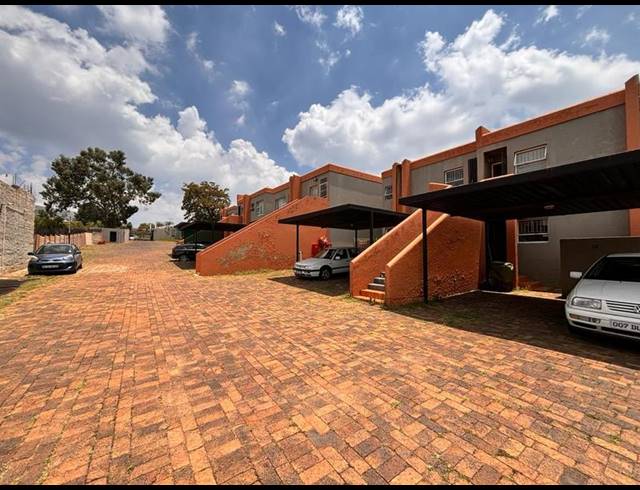 2 BEDROOM APARTMENT FOR SALE IN MARAISBURG